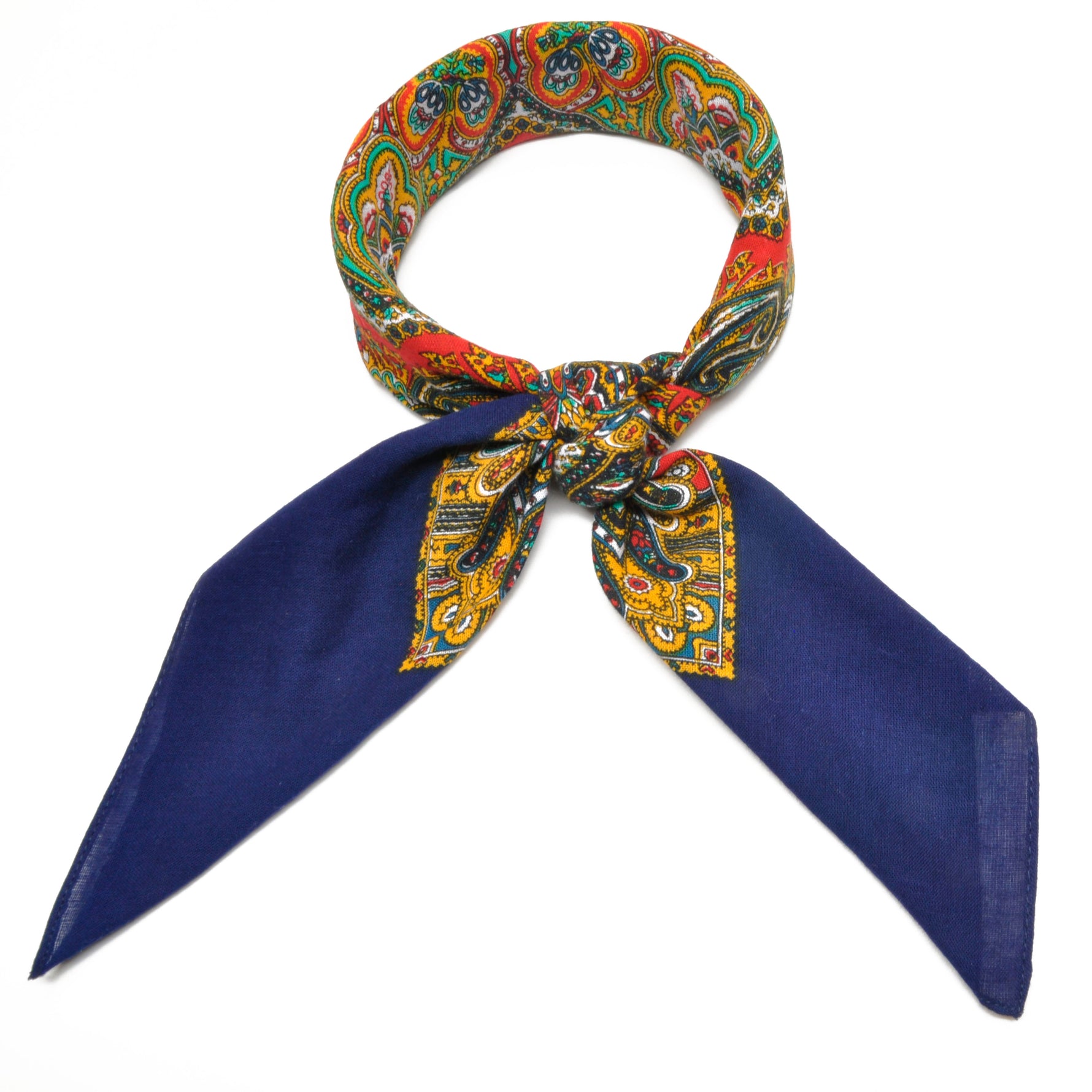 Bandana. Halstørkle med Paisley-mønster. Blå. 100 % bomull. Sløyfe.