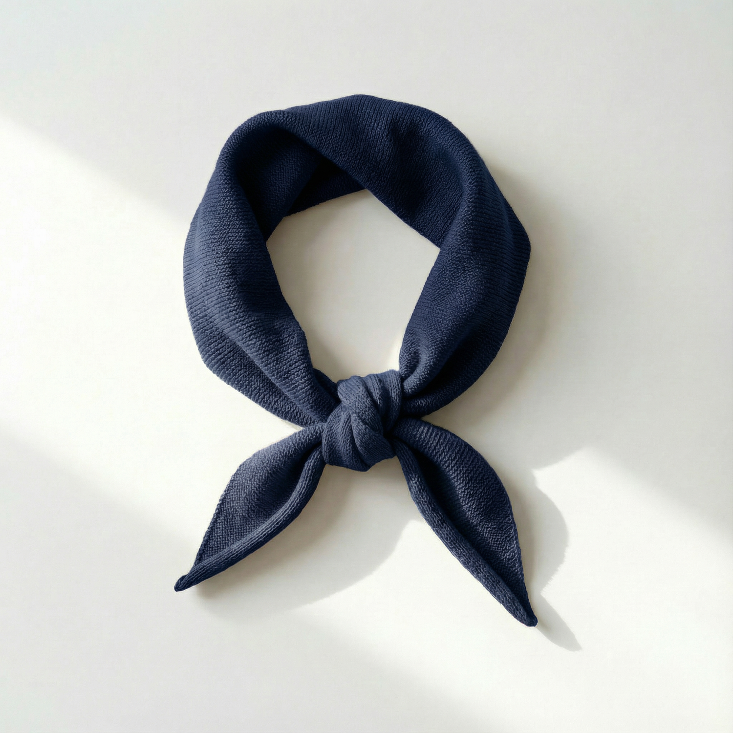 "Midnatt" | Navy triangelskjerf | Ull og kasjmir(100x35)