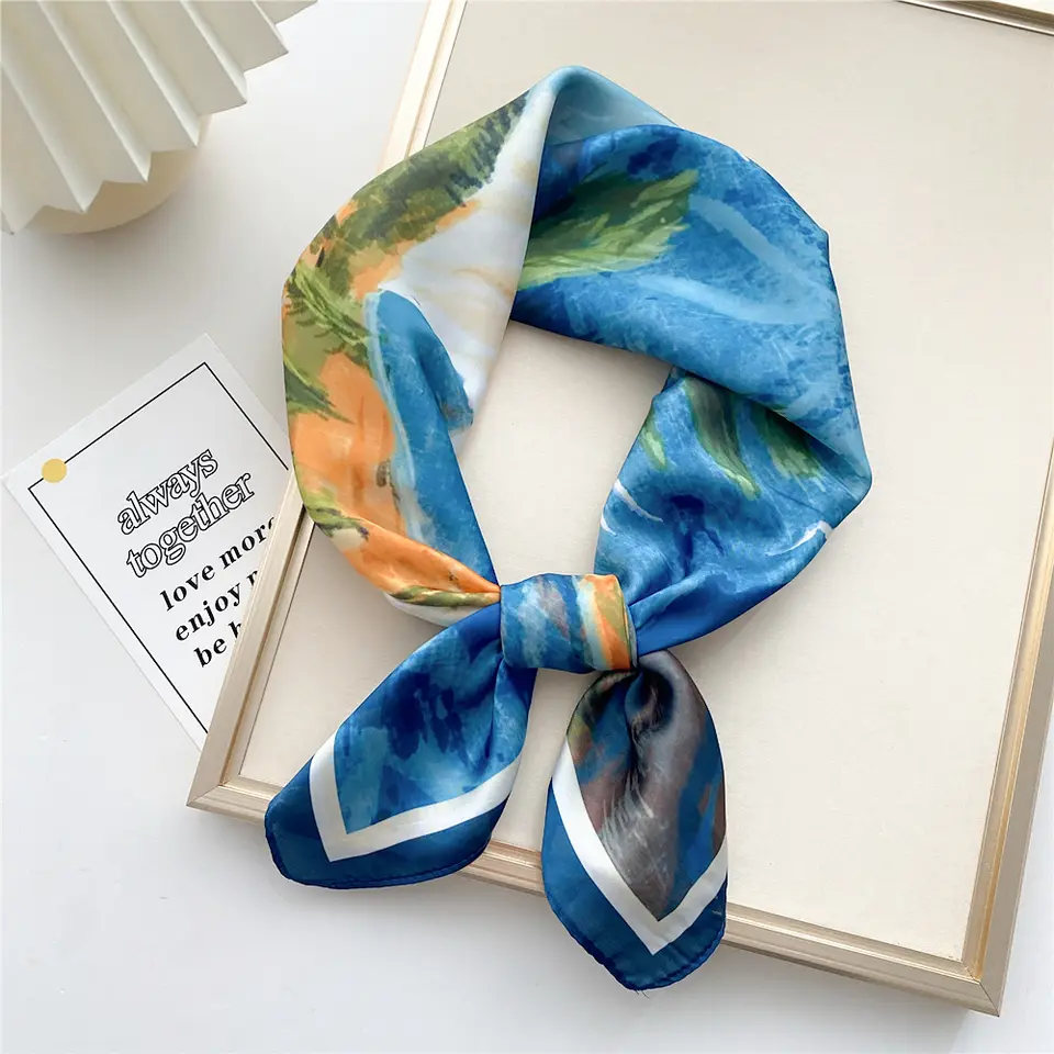 «Mjøsa» | Bandana med kunstnerisk motiv (70 x 70 cm)