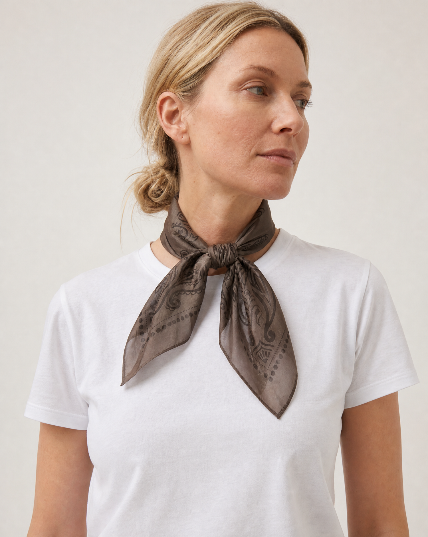 Taupe Paisley - bomull silke