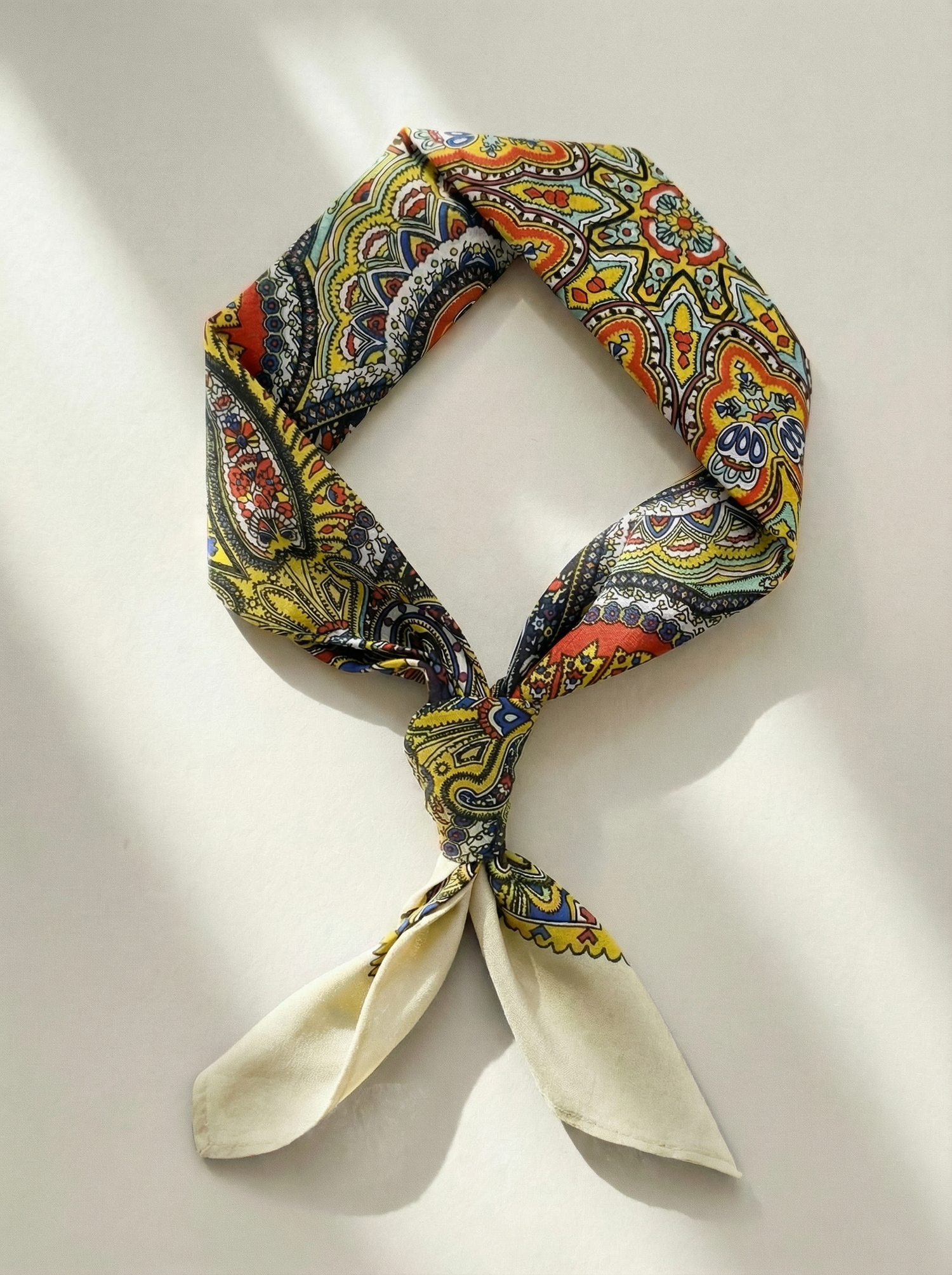 Premium Bandana / Tørkle | Off-white | Paisley | Bomull (55x55 cm)