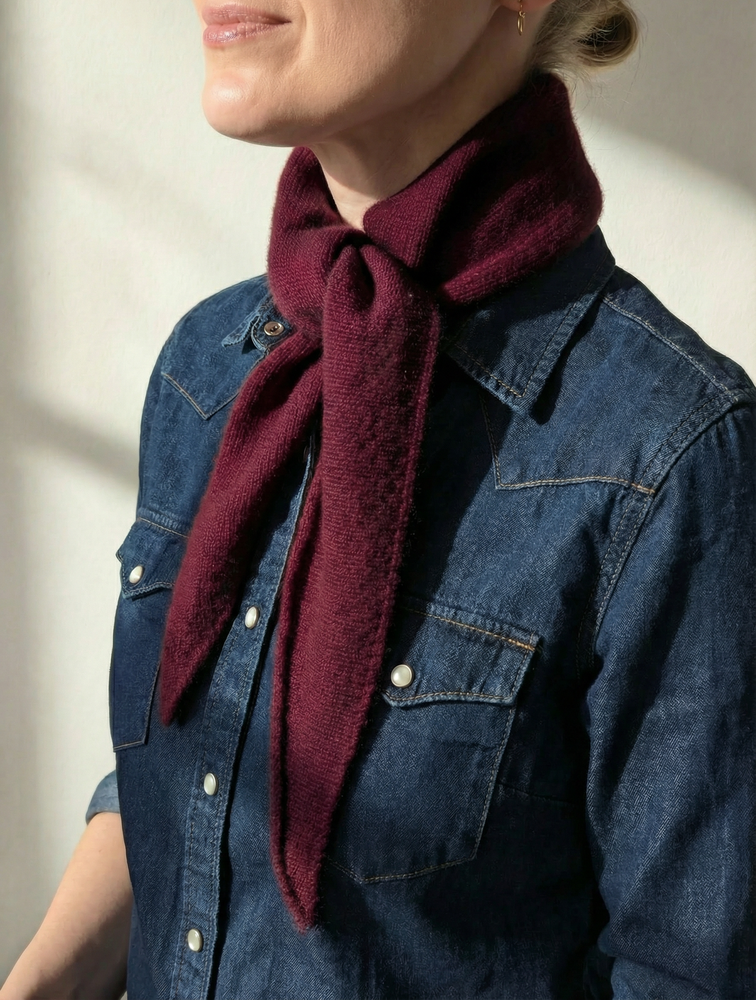 "Lyng" | Burgunder triangelskjerf | Ull og kasjmir (110x35)