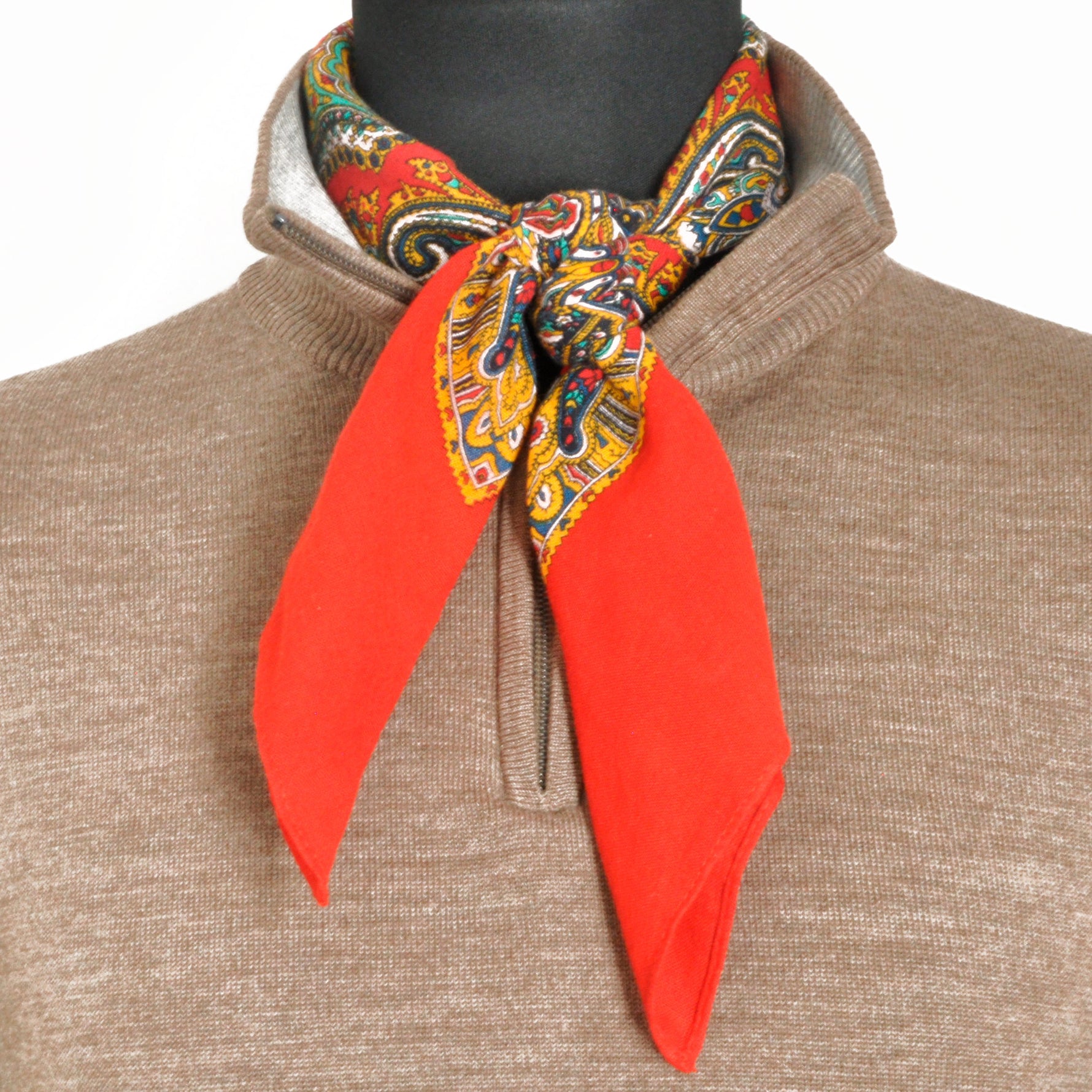 Bandana. Halstørkle med Paisley-mønster. Rød. 100 % bomull. 