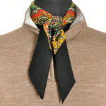 Bandana. Halstørkle med Paisley-mønster. Sort. 100 % bomull.