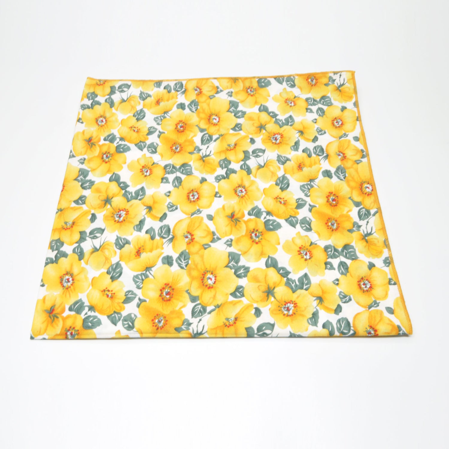«Nyperose Gul» | Bandana med store Gule Blomster | 100 % bomull | 63 x 63 cm